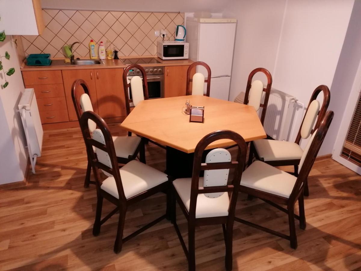 Appartement Ubytovani U Svecu U Adrspachu à Jívka Extérieur photo